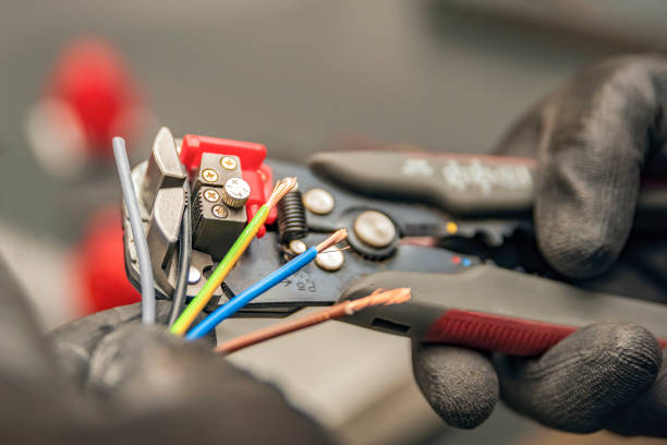 Best Electrical Contractors for Businesses  in Beloit, WI